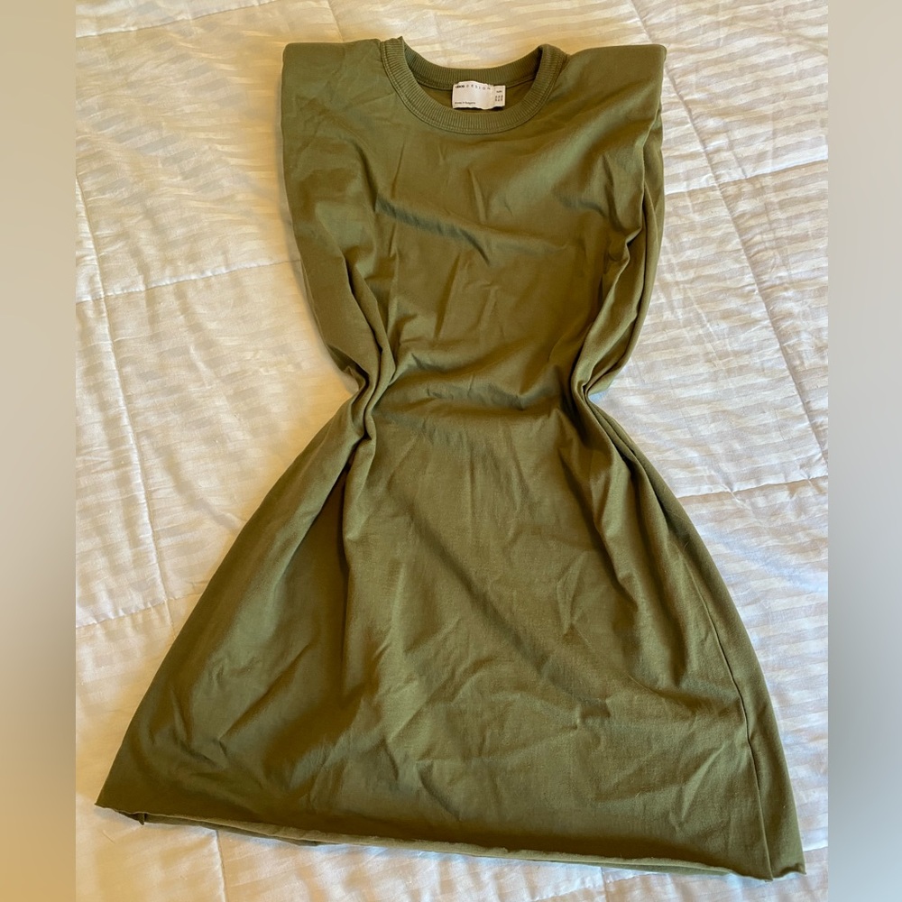 ASOS T-Shirt dress with shoulder pads - in perfect condition